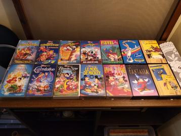 LOT DE CASSETTES VHS DISNEY LUCKY LUKE BUGS BUNNY MICKEY 