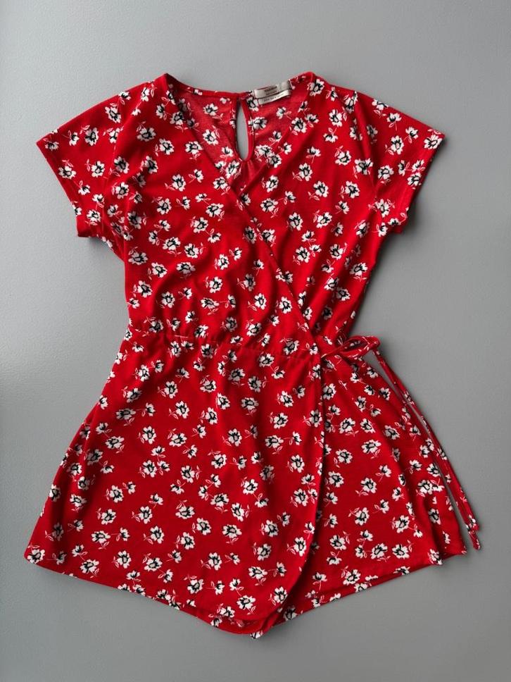 Playsuit Pull&Bear, maat M, Kleding | Dames, Jumpsuits, Zo goed als nieuw, Maat 38/40 (M), Ophalen