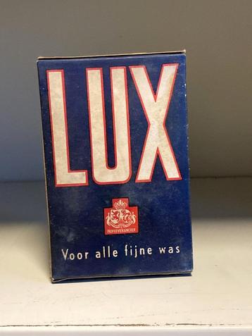 Vintage verpakking LUX wasmiddel beschikbaar voor biedingen