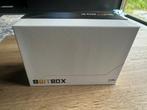 Bordspel - 8Bit Box incl rare extra spel, Vijf spelers of meer, Ophalen of Verzenden, Zo goed als nieuw