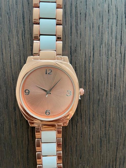 Dameshorloge LBVYR, nieuwstaat!, Handtassen en Accessoires, Horloges | Dames, Nieuw, Polshorloge, Overige merken, Ophalen of Verzenden