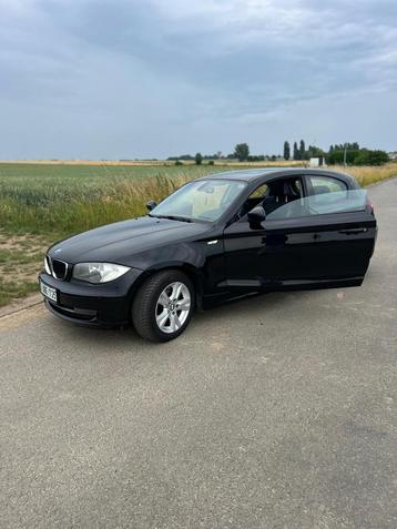 BMW 116 i automaat beschikbaar voor biedingen
