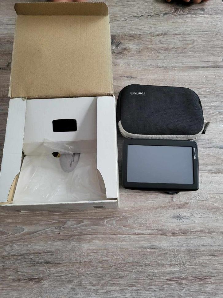 GPS TomTom Noir dans sa boite +++++++, Auto diversen, Autonavigatie, Zo goed als nieuw, Ophalen of Verzenden