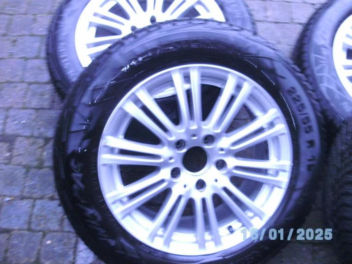 Winterbanden op Mercedes aluvelgen, Auto-onderdelen, Banden en Velgen, Banden en Velgen, Winterbanden, 16 inch, 225 mm, Personenwagen