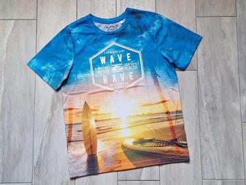 ★ M146/152 - T-Shirt wave beschikbaar voor biedingen