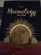 Moonology - diary 2024, Livres, Ésotérisme & Spiritualité, Comme neuf, Enlèvement ou Envoi
