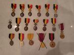 Plusieurs médailles de travail et autres, Autres matériaux, Enlèvement ou Envoi