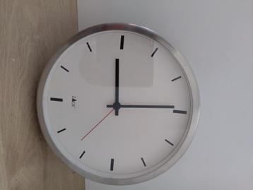 Wandklok Zack beschikbaar voor biedingen