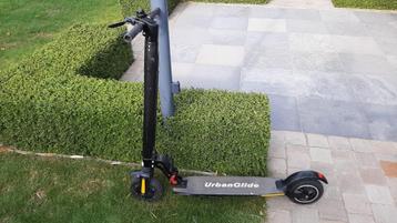 Mooie elektrische step beschikbaar voor biedingen