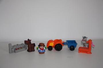 Little people boer met tractor en dieren  beschikbaar voor biedingen