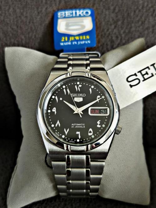 Seiko 5 „Arabische wijzerplaat”, Handtassen en Accessoires, Sporthorloges, Zo goed als nieuw, Zilver, Ophalen of Verzenden