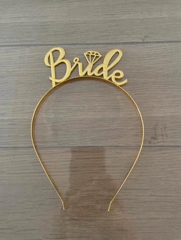 Diadeem ‘bride’ beschikbaar voor biedingen