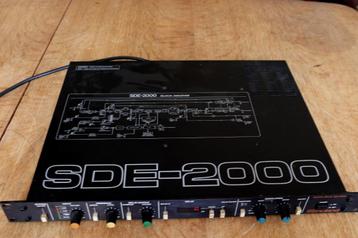 Roland SDE2000 digital delay  disponible aux enchères