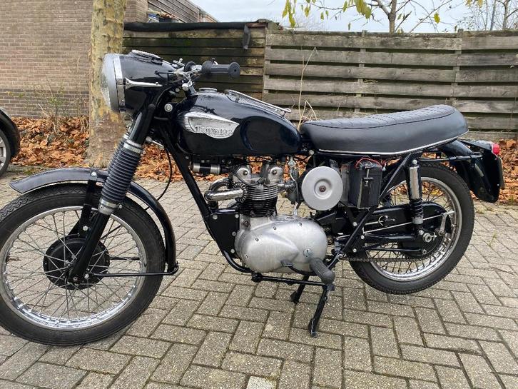 Triumph 3TA  350 cc, Motoren, Motoren | Triumph, Particulier, Toermotor, 12 t/m 35 kW, 2 cilinders, Minimaal motorrijbewijs A2