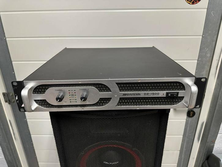 Jb Systems D2-1500 versterker met crossover, Audio, Tv en Foto, Cd-spelers, Zo goed als nieuw, Ophalen