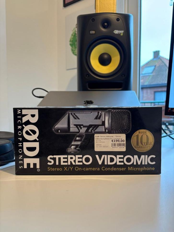 Røde stereo videomic condenser met windkap, bijna ongebruikt, Musique & Instruments, Microphones, Comme neuf, Autres types, Enlèvement