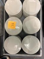 À VENDRE – Lot de 92 petites assiettes à dessert – 92 €, Ophalen