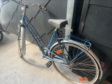 Fiets rijd en draait met werk, Enlèvement
