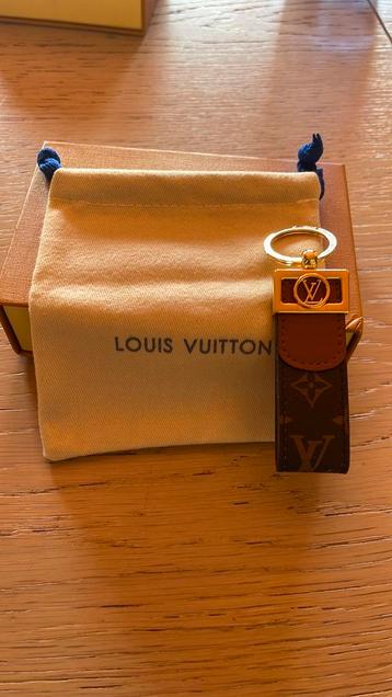 Louis Vuitton- Dauphine Dragonne Key Holder
