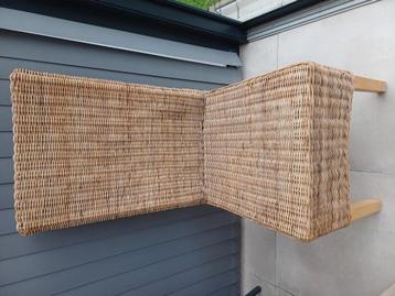 4 stoelen 20 euro beschikbaar voor biedingen