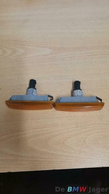 Knipperlicht Set L&R BMW E39 63148360589 beschikbaar voor biedingen