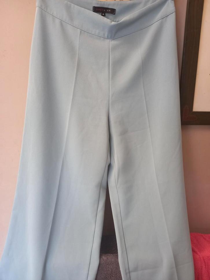 Lola & Lisa lichtblauwe broek., Kleding | Dames, Broeken en Pantalons, Zo goed als nieuw, Maat 38/40 (M), Blauw, Ophalen