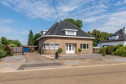 Sfeervolle jaren ’60-woning met grote tuin in rustige straat, Immo, Huizen en Appartementen te koop, Provincie Limburg, 500 tot 1000 m²