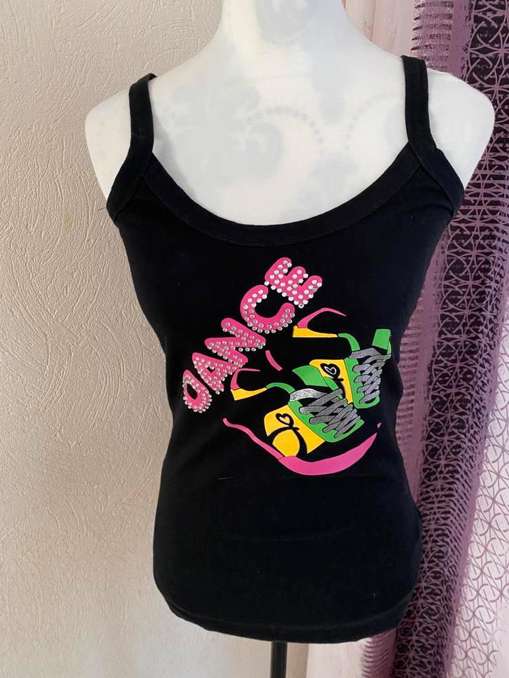 Zwarte CoolCat-top met letters op de voorkant, maat M, Kleding | Dames, Topjes, Zo goed als nieuw, Maat 38/40 (M), Zwart, Zonder mouw