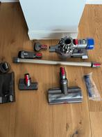 Aspirateur Dyson v8, Elektronische apparatuur, Stofzuigers, Ophalen of Verzenden, Zo goed als nieuw, Stofzuiger