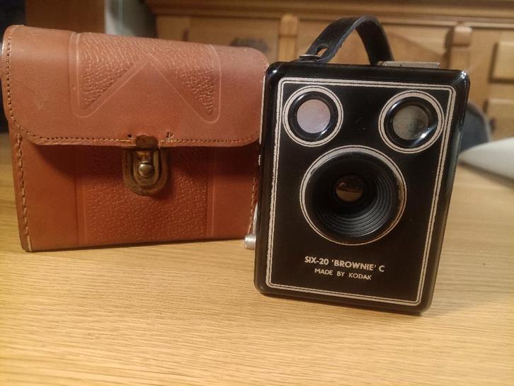 Kodak Six-20 Brownie C Vintage 1940s + Étui+ Manuel Original, TV, Hi-fi & Vidéo, Appareils photo analogiques, Utilisé, Kodak, Enlèvement ou Envoi