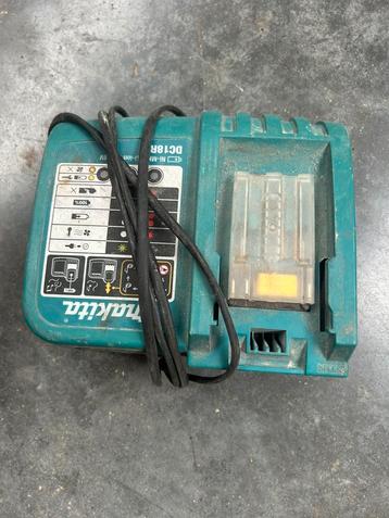 Makita lader beschikbaar voor biedingen