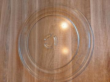 Magnetronschaal van 36 cm  beschikbaar voor biedingen