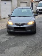 Mazda model 2 et una Peugeot  206 les deux essance, Autos, Argent ou Gris, Achat, Noir, 5 portes
