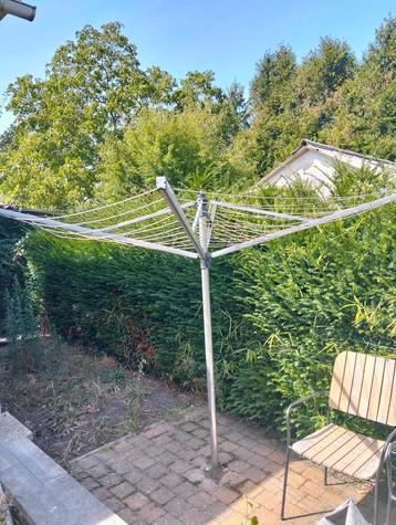 Brabantia Droogmolen – Stevig en handig beschikbaar voor biedingen