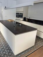 Goed onderhouden keuken inclusief Miele toestellen & Quooker, Granit ou Pierre, Sans poignée, Enlèvement, Utilisé