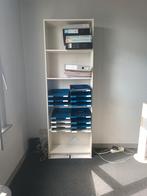 Billy kast (beschadiging onderaan), Huis en Inrichting, Ophalen, Gebruikt