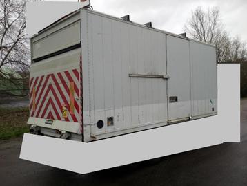 Laadbak  :  5 meter beschikbaar voor biedingen