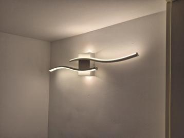 Wand/plafondlamp modern kleur wit: NIEUW  beschikbaar voor biedingen
