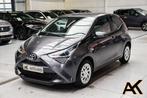 Toyota Aygo Aygo x-play - NAVIGATIE VIA APPLE-CARPLAY / CAME, Auto's, Voorwielaandrijving, 4 zetels, Stof, Gebruikt
