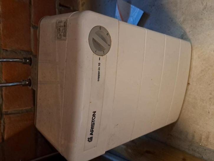 Elektrische boiler keuken 10 l, Doe-het-zelf en Bouw, Chauffageketels en Boilers, Gebruikt, Boiler, Minder dan 20 liter, Ophalen
