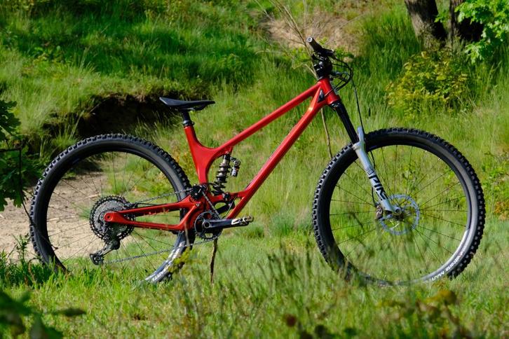 CNC Aluminium Enduro MTB: Actofive P-Train CNC, Fietsen en Brommers, Fietsen | Mountainbikes en ATB, Gebruikt, Heren, Overige merken