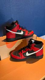 Dunk high black red, Sport en Fitness, Basketbal, Ophalen of Verzenden, Zo goed als nieuw