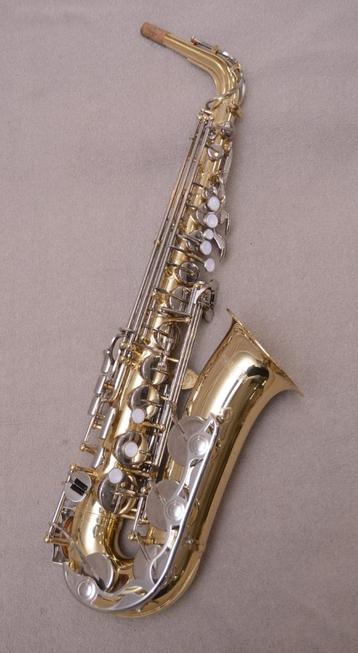 YAMAHA YAS-25 Alto Saxofoon beschikbaar voor biedingen