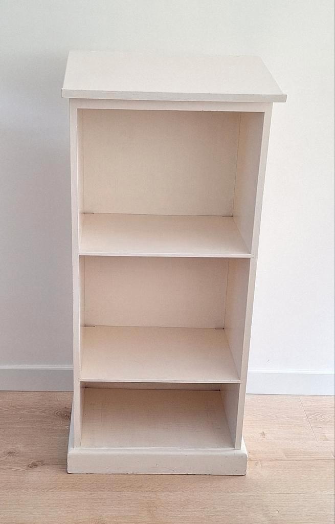 Witte staande lessenaar/boekenkast hout huwelijk/lezingen, Huis en Inrichting, Kasten | Overige, Zo goed als nieuw, Ophalen