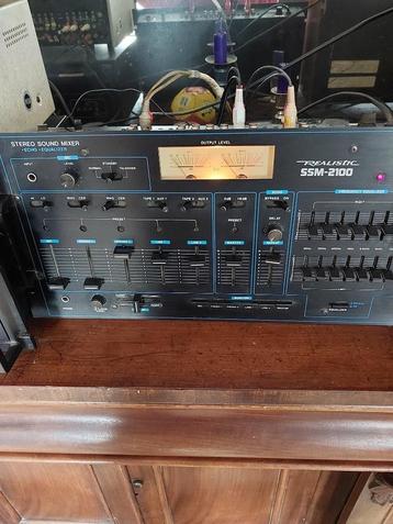 TABLE MIXAGE réalistic SM2200 (2 pièces disponibles), Musique & Instruments, Enlèvement ou Envoi, Comme neuf, 5 à 10 canaux, Entrée micro