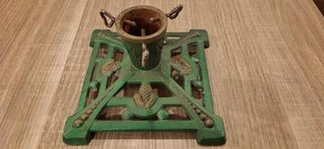 Antieke kerstboomvoet met mooie patina, zwaar gietijzer beschikbaar voor biedingen