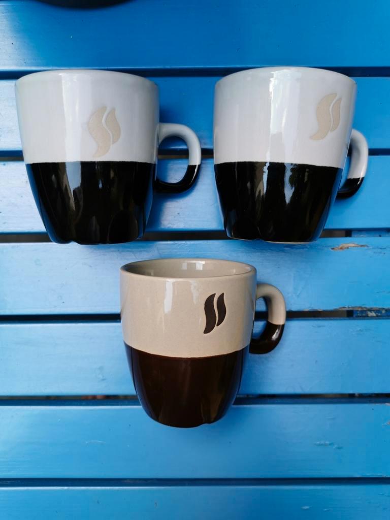 Rust uit Meestal Memo ② Drie expresso kopjes koffiekopjes passend voor Senseo pr/3 — Keuken |  Servies — 2dehands