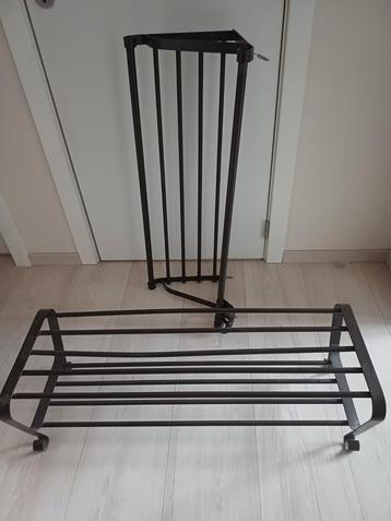 Kapstok en schoenenrek  beschikbaar voor biedingen