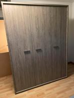 Armoire - aspect bois gris-brun, Maison & Meubles, Armoires | Penderies & Garde-robes, Enlèvement, Comme neuf