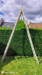 Drievoudige aluminium ladder met 16 niveaus., Zakelijke goederen, Overige Zakelijke goederen, Ophalen